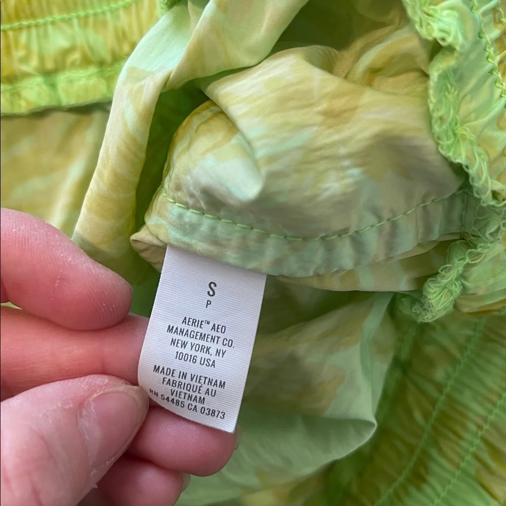 Aerie Drawstring lime green Running Shorts Glowbug‎ Size S